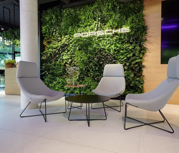 ARANŻACJA WNĘTRZ SALONU SAMOCHODOWEGO PORSCHE_POP-UP