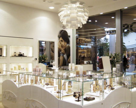 Aranżacja wnętrz sklepu z biżuterią Tisento, 2012