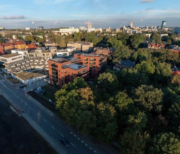 ZABUDOWA WIELORODZINNA PRZY UL. ZŁOTEJ