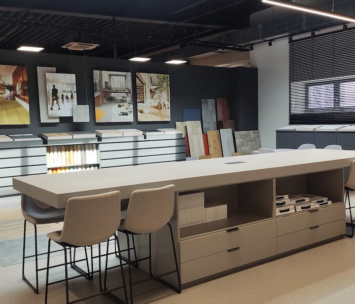 ARANŻACJA WNĘTRZ POMIESZCZEŃ BIUROWYCH ZAKŁADÓW PRODUKCYJNYCH UNILIN FLOORING POLSKA